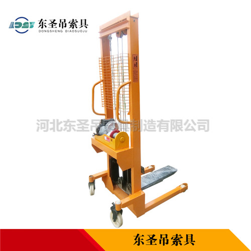 半電動液壓手動搬運車側(cè)面產(chǎn)品展示--河北東圣吊索具制造有限公司--液壓堆高車|手動叉車|小型攪拌機(jī)|石材夾具 半電動液壓手動搬運車側(cè)面產(chǎn)品展示--河北東圣吊索具制造有限公司--液壓堆高車|手動叉車|小型攪拌機(jī)|石材夾具